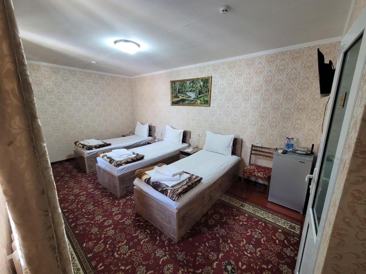 Gulnara Guesthouse Tasjkent Exteriör bild